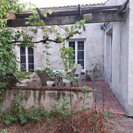 Vakantiehuis Maison De Caractere Saint-Georges-de-Pointindoux